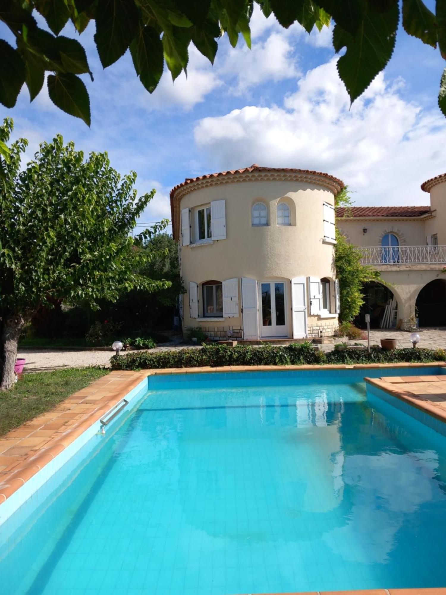 Le Relais Fleuri Alès Exterior foto